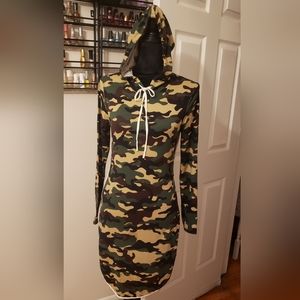 UPS AND DOWNS DRESS 👗